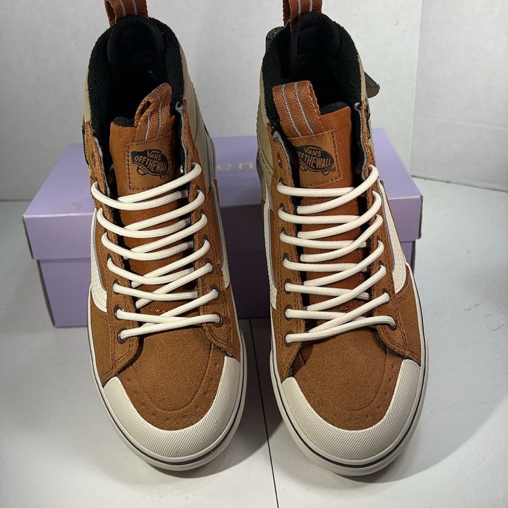 NWT Vans Mte SK8 Hi Top Hiking/Action Shoes Women’s 6.5 - Picture 4 of 10